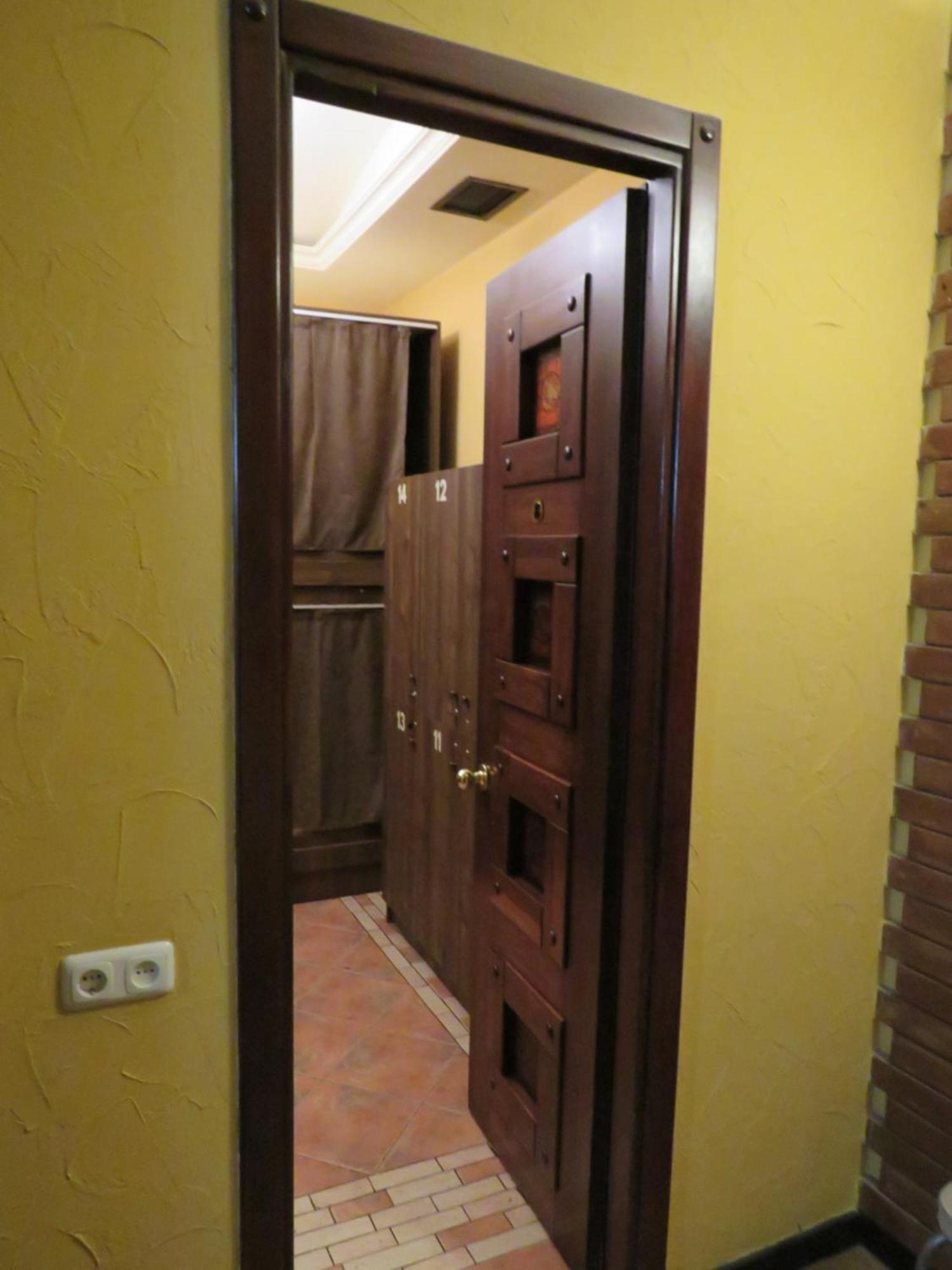 Hostel Jan In The Very Center Yerevan Exterior photo