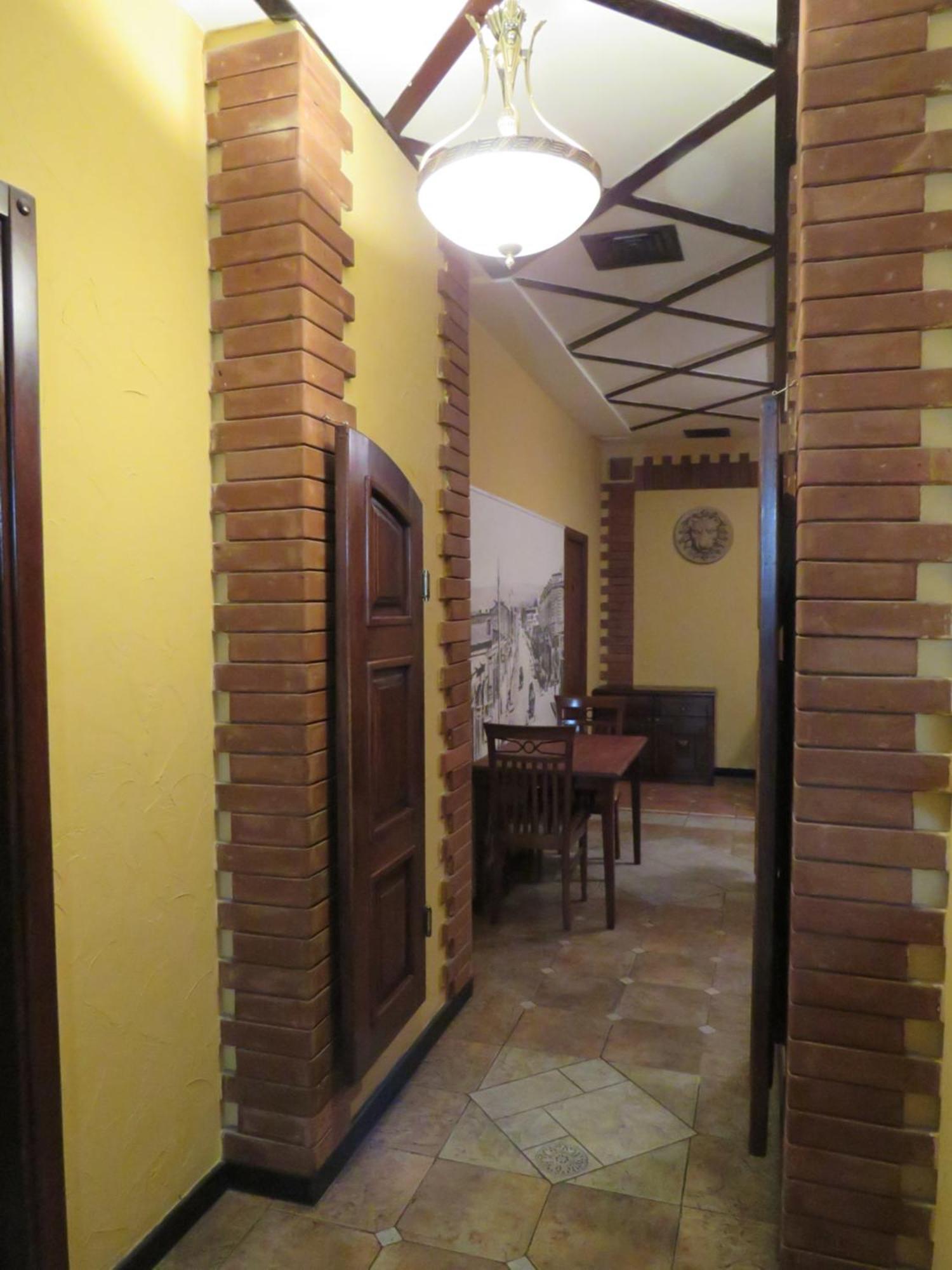 Hostel Jan In The Very Center Yerevan Exterior photo